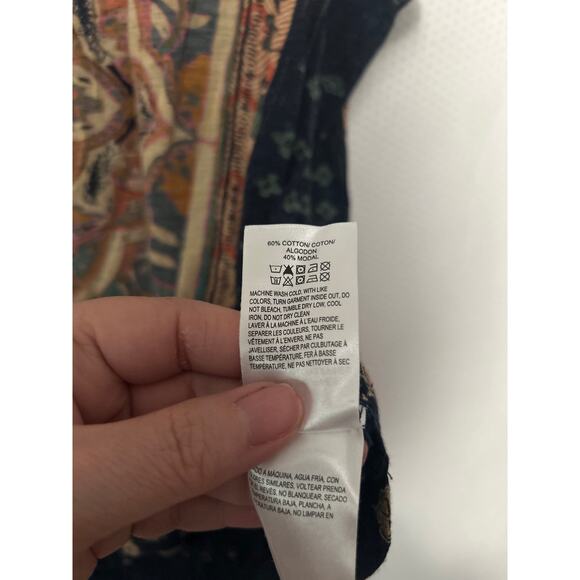 Lucky Brand Women’s Boho Short Sleeve T-Shirt Multicolor Medallion Print Top 1X - Picture 6 of 9